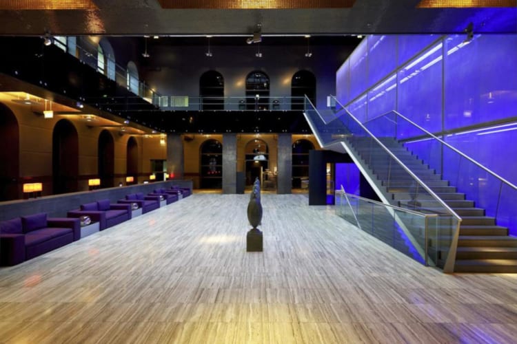 Seating area